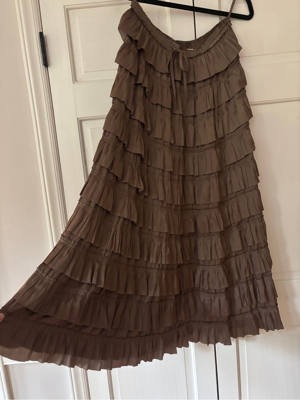 Ulla Johnson Mari Plissé Satin Midi Skirt Mica Taupe Pleated Tiers Ruffle Size 6 - Picture 6 of 16
